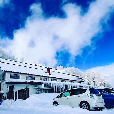 山之內 Oyo旅馆幸之汤志贺高原酒店 外观 照片