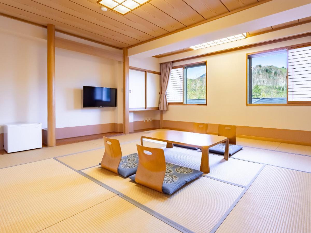山之內 Oyo旅馆幸之汤志贺高原酒店 外观 照片
